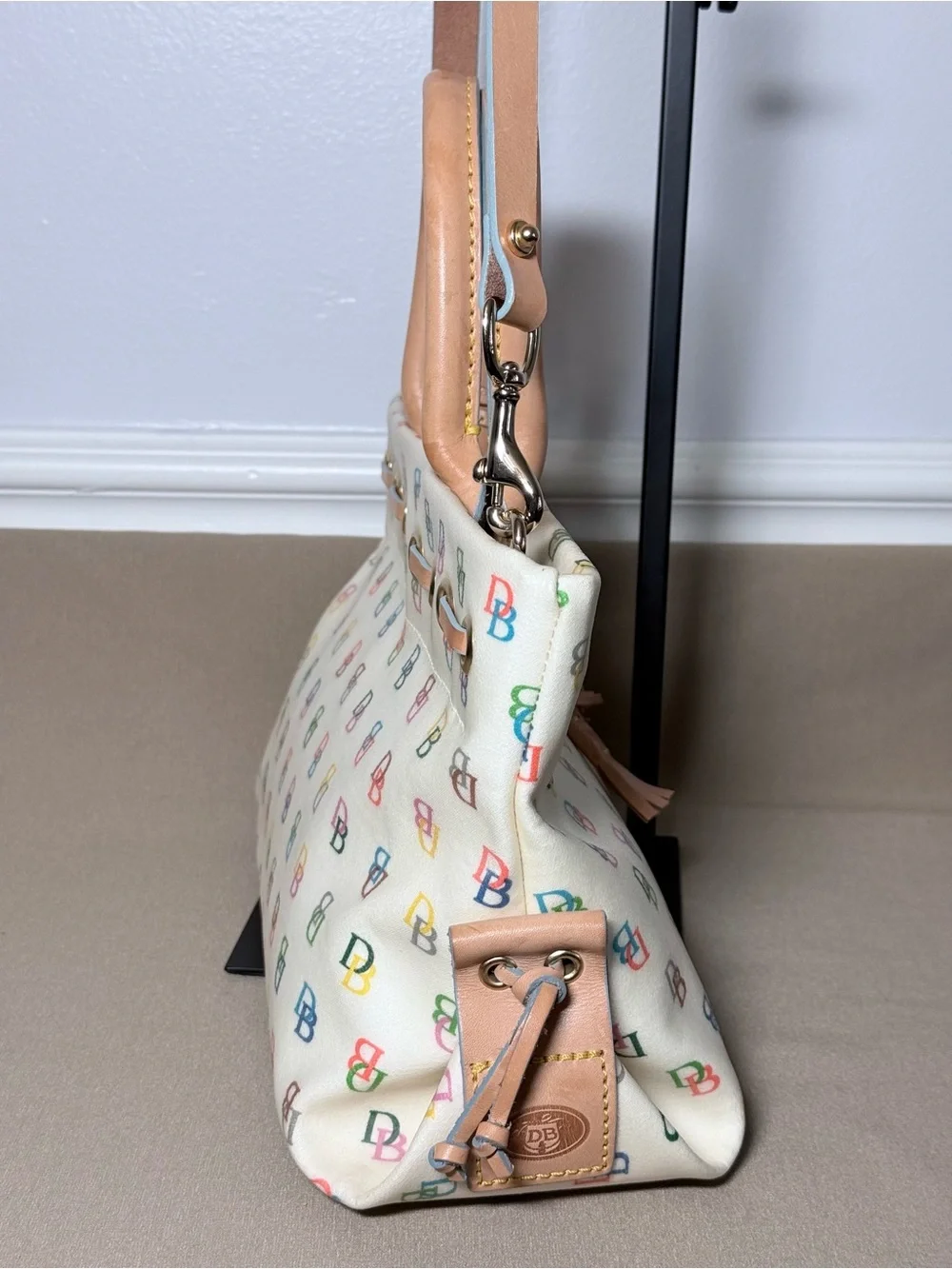 🌈 Vintage Y2K Dooney & Bourke Rainbow Monogram "IT" Bag - Iconic - Picture 5 of 9